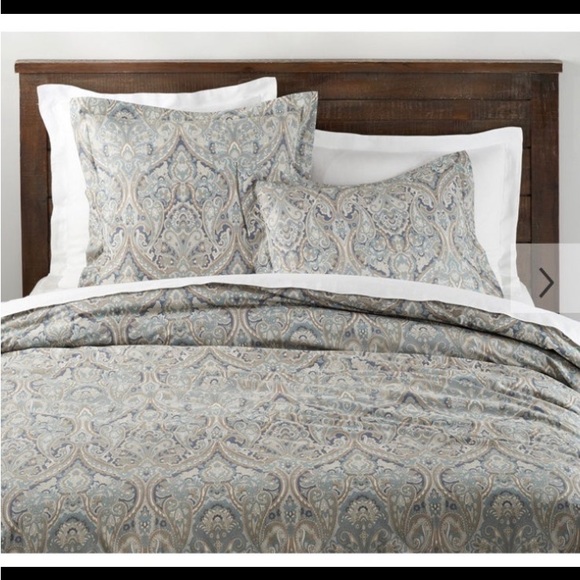 Pottery Barn Bedding Pottery Barn Mckenzie Paisley Medallion Duvet